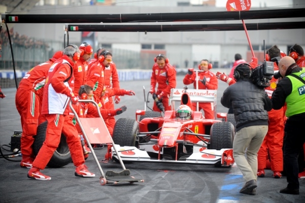 Oggi il Pit Stop Ferrari. Da domani i Red Bull Speed Day