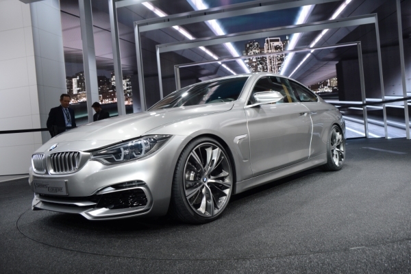Video – BMW Serie 4 Coupe al Salone di Detroit 2013