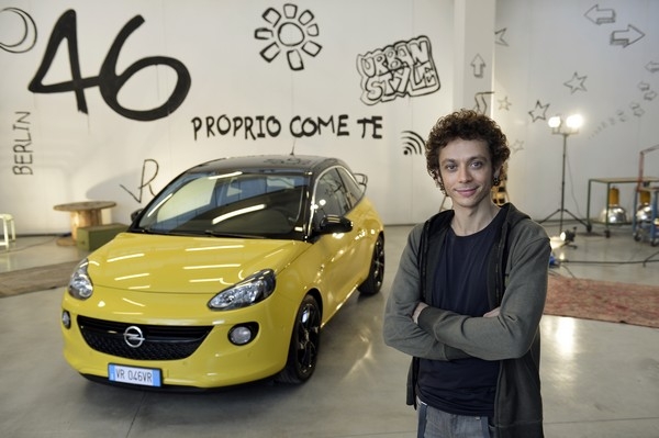 Valentino Rossi testimonial della Opel Adam