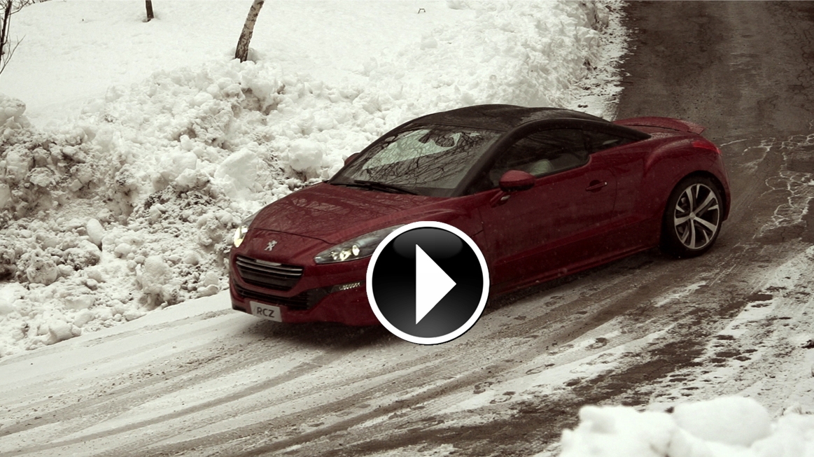 VIDEO – Peugeot RCZ (Paolo Andreucci) Vs Downhill (Lorenzo Suding)