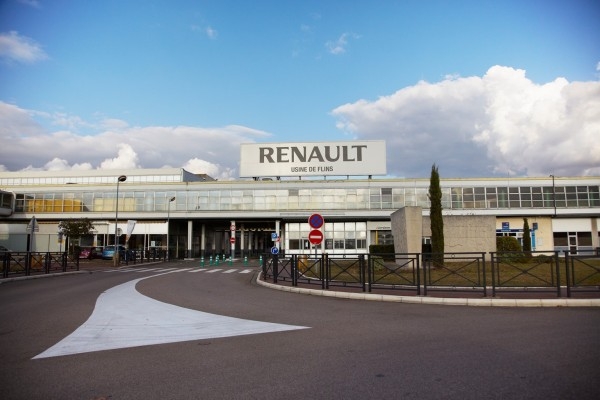 La fabbrica Renault di Flins produrrà la Nissan Micra