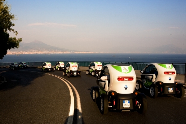 Renault Twizy e Bee: il nuovo car-sharing a Napoli