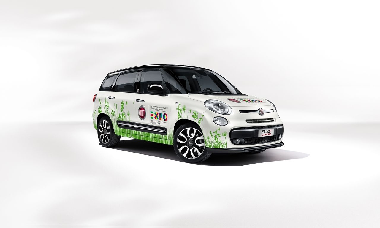 Fiat 500L Living personalizzata con il logo ‘Fiat with Expo Milano 2015’