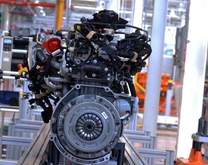 Ford raddoppia la produzione dell’ EcoBoost a 3 cilindri