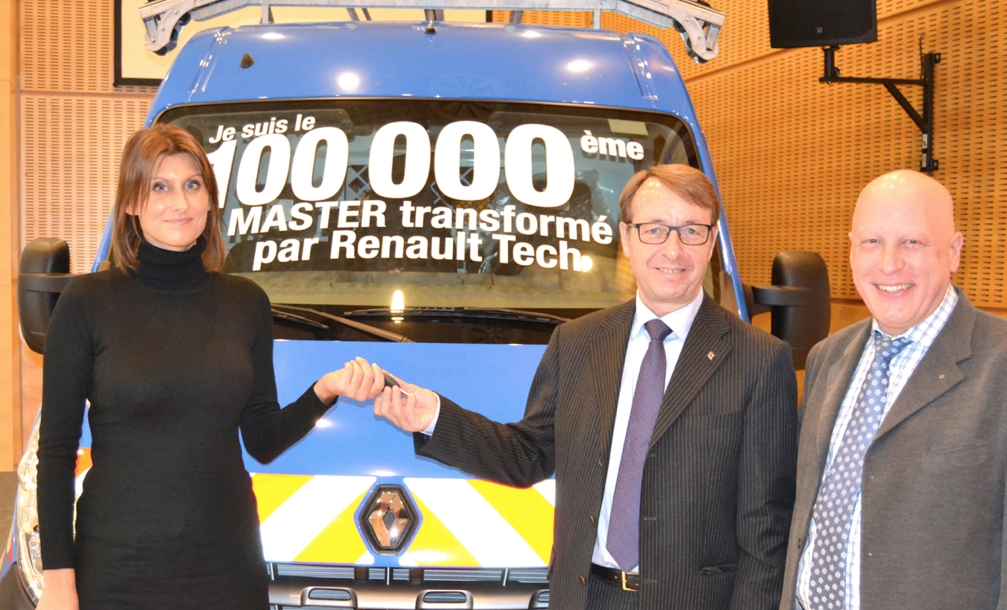 Renault tech consegna il suo 100-000° Master trasformato