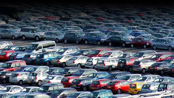 Mercato auto 2013: –7,09%, piccola ripresa a dicembre +1,40%