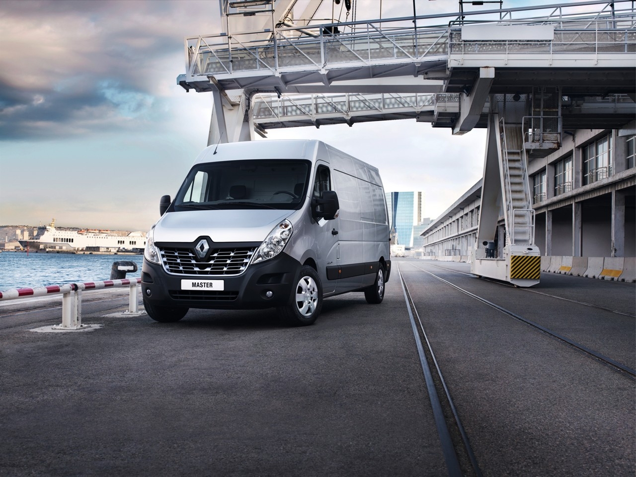 Nuovo Renault Master: continua il rinnovo dei veicoli commerciali