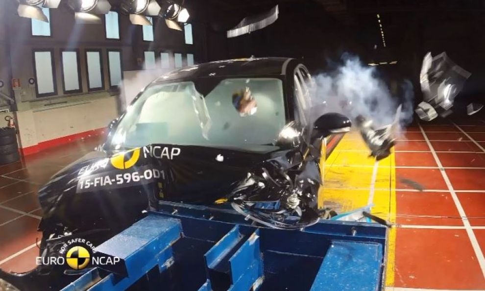 Crash-test EuroNCAP: 5 stelle per Espace e Vitara, 4 per Mazda 2 e Fiat 500X