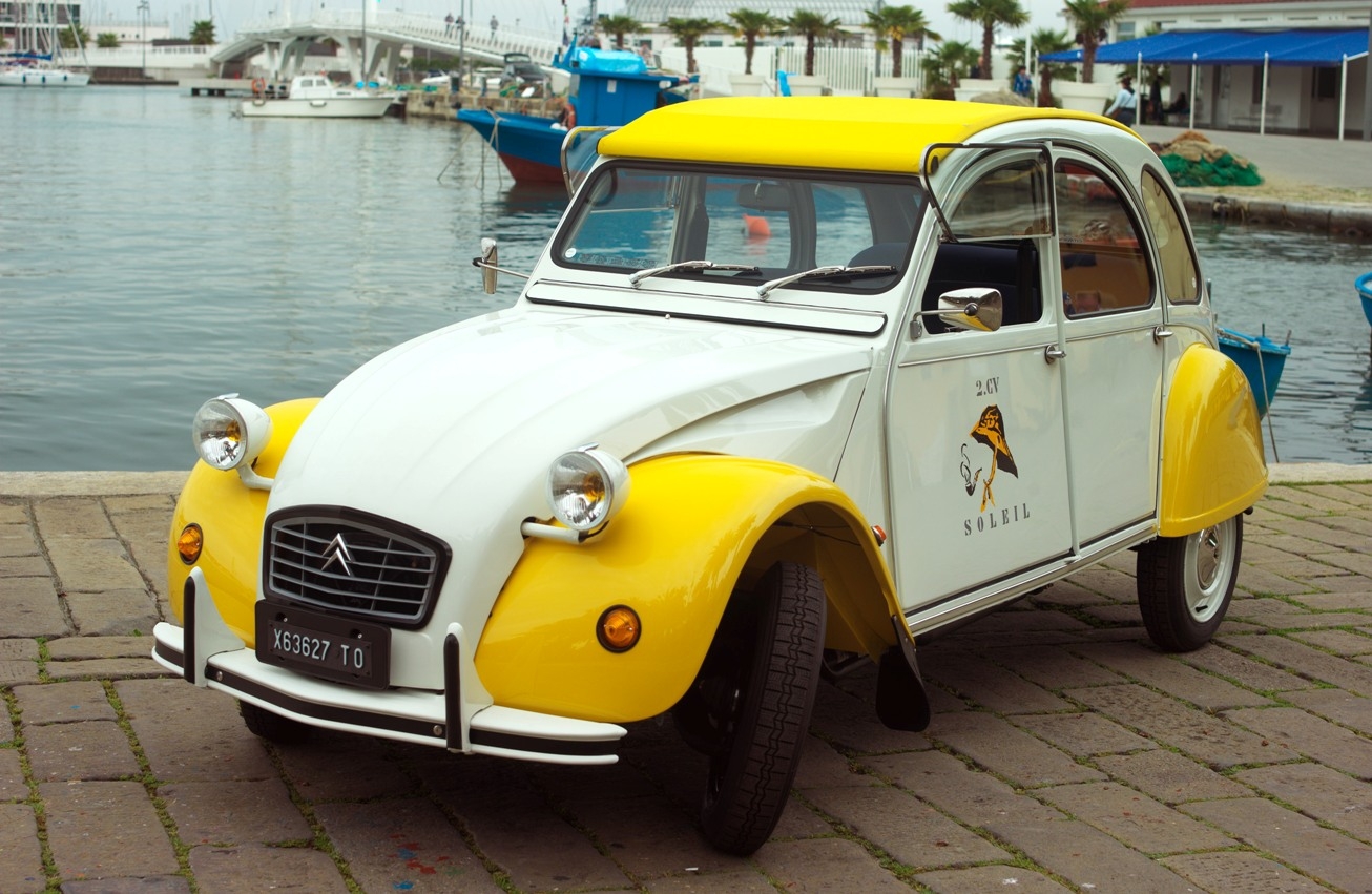 Citroën 2CV “Soleil”: un’edizione speciale direttamente dal passato