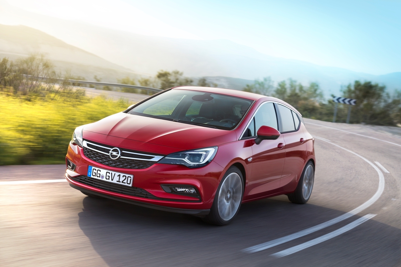 Nuova Opel Astra: leggera e divertente