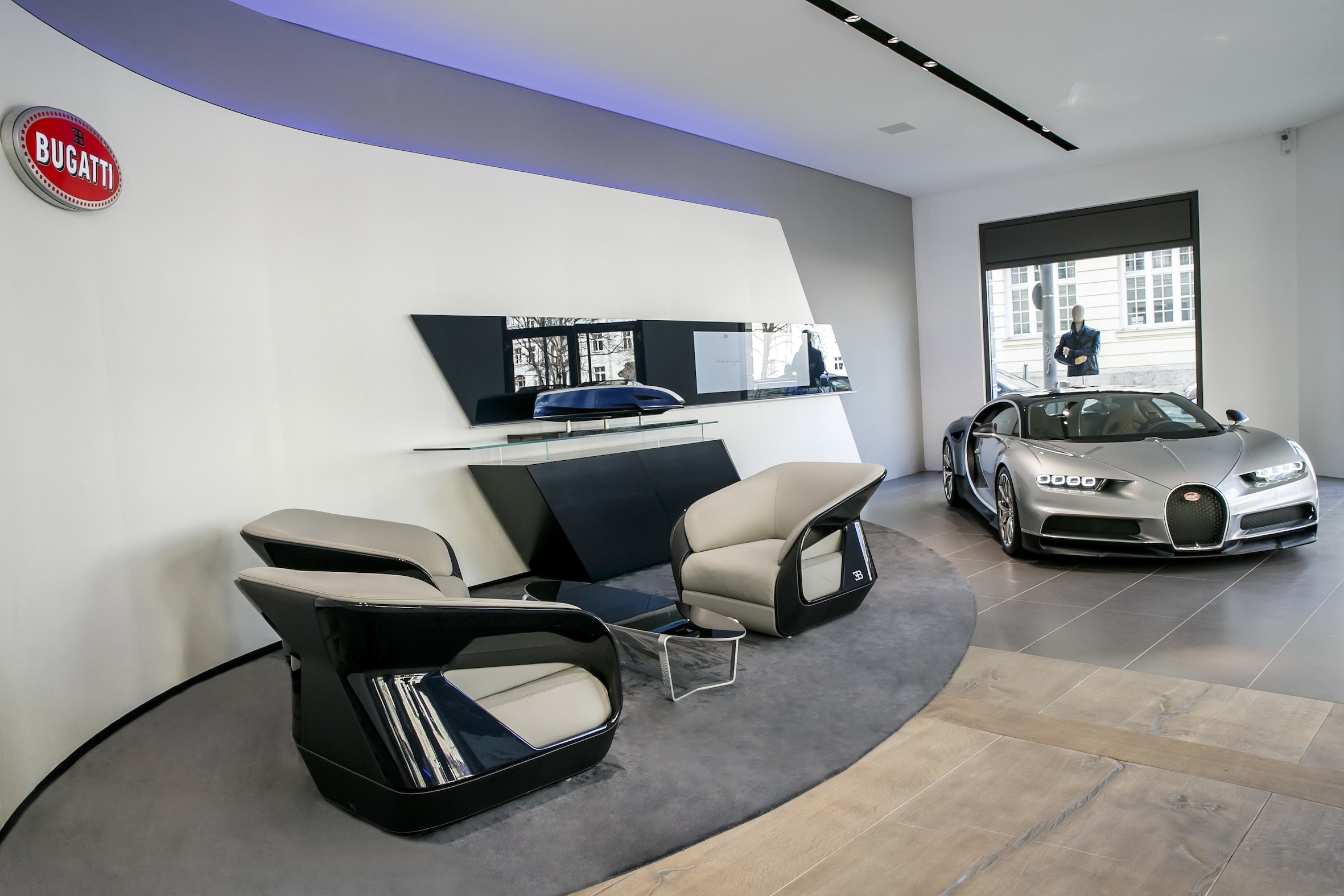 Bugatti apre uno showroom a Monaco di Baviera