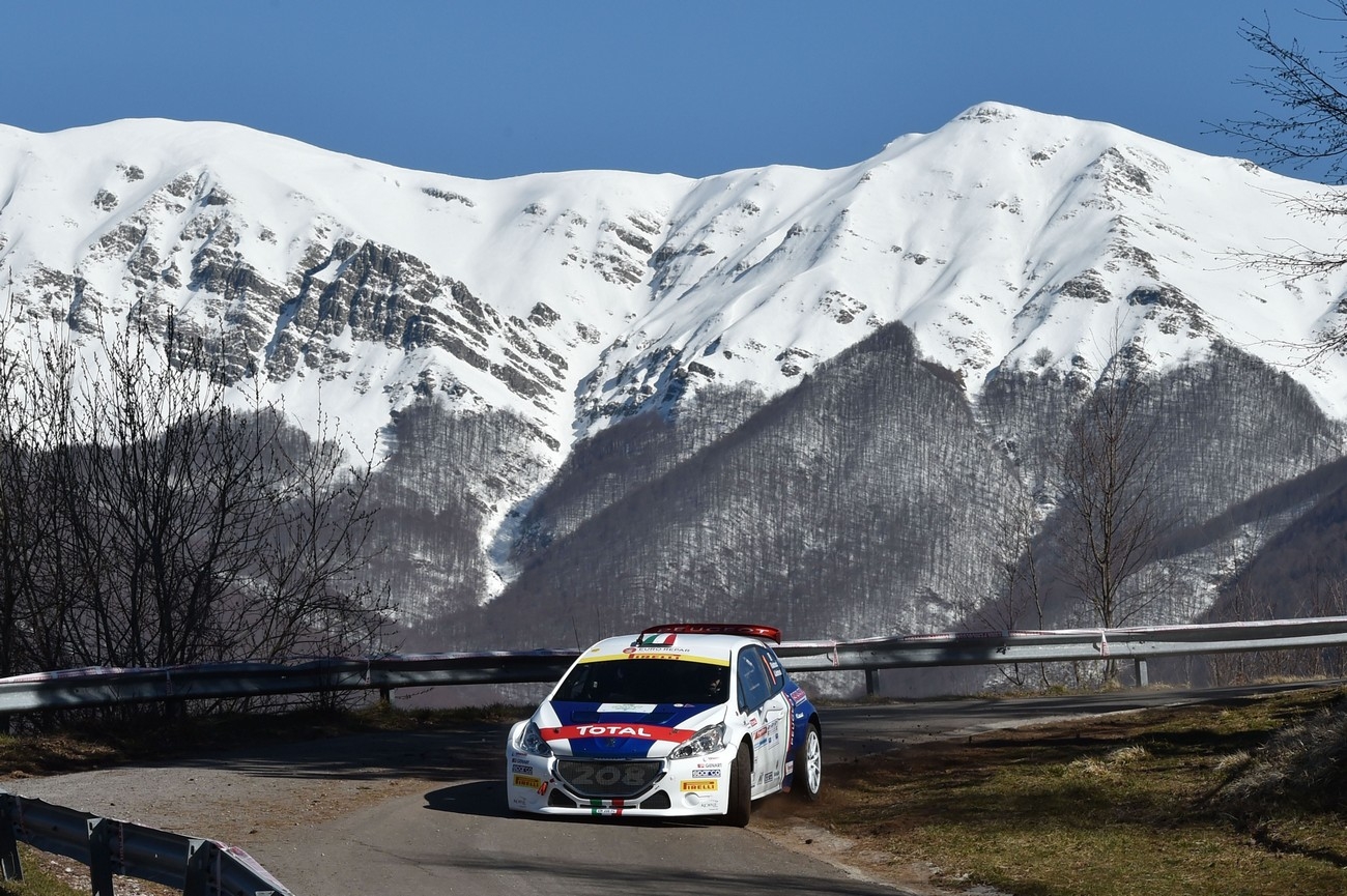 Andreucci e Andreussi vincono il 39° Rally il Ciocco e Valle del Serchio con la Peugeot 208 T16 R5
