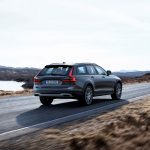 198416_New_Volvo_V90_Cross_Country_Driving