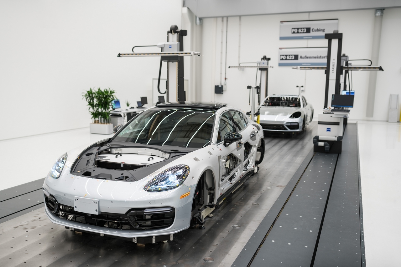 All’avanguardia la produzione della nuova Porsche Panamera