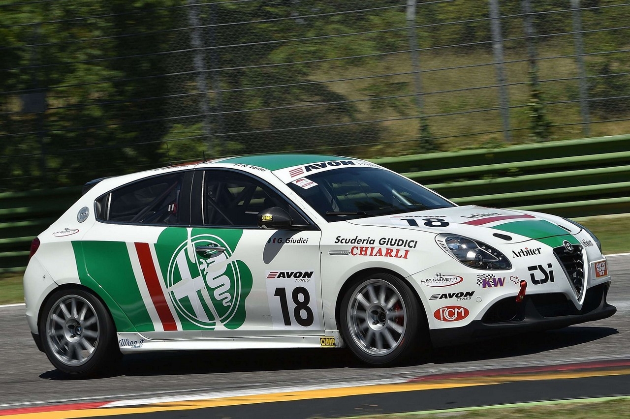 Gianni Giudici intramontabile sulla Giulietta nel Campionato Italiano Turismo a Monza