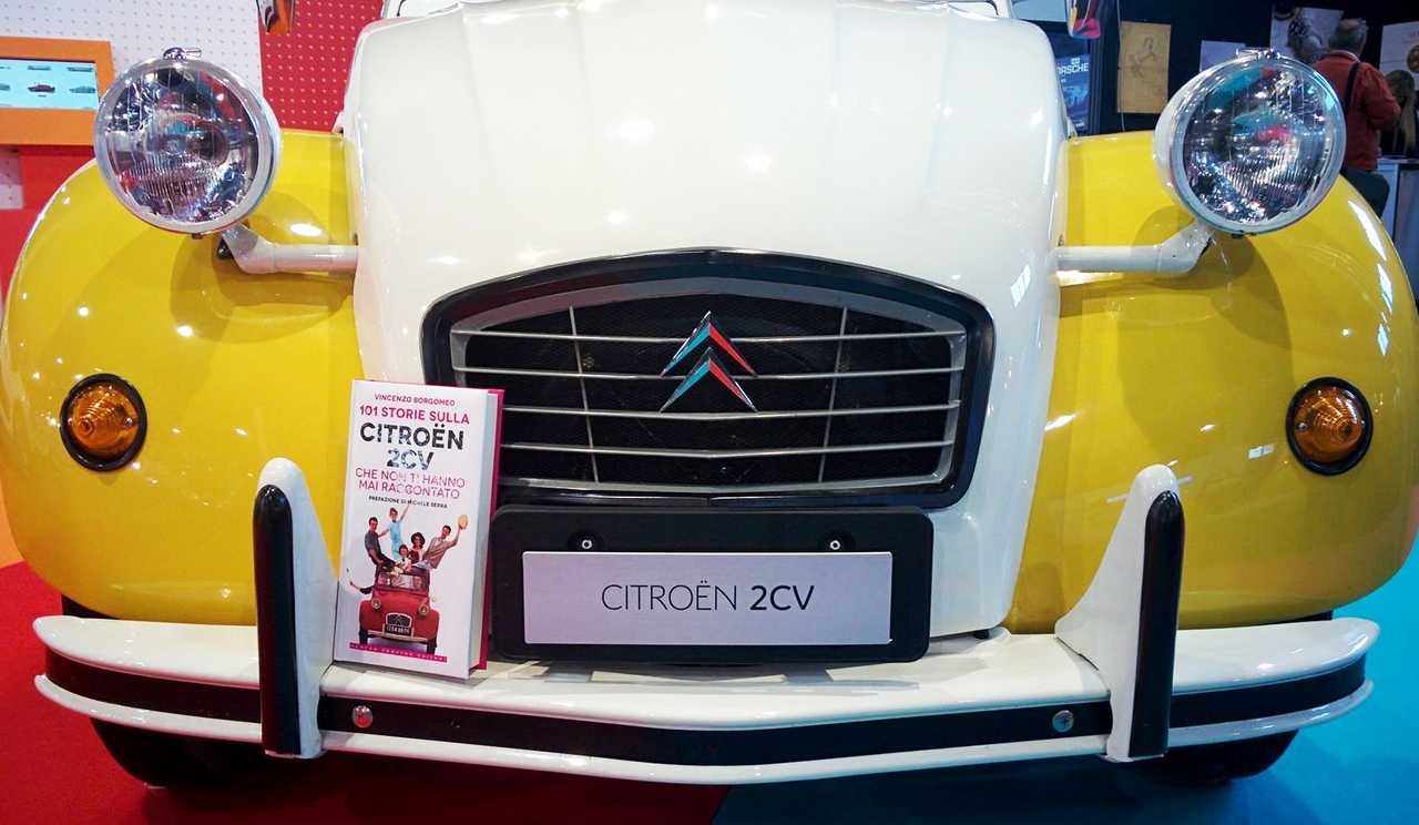 È in libreria Citroën 2CV in 101 storie