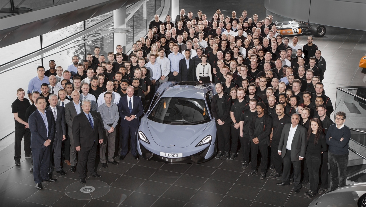 McLaren celebra la sua 10.000 vettura