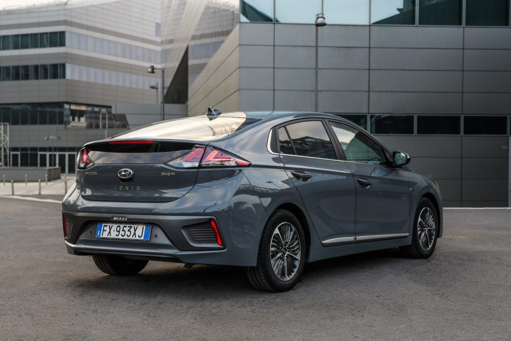 Hyundai Ioniq ibrida plug-in 2020