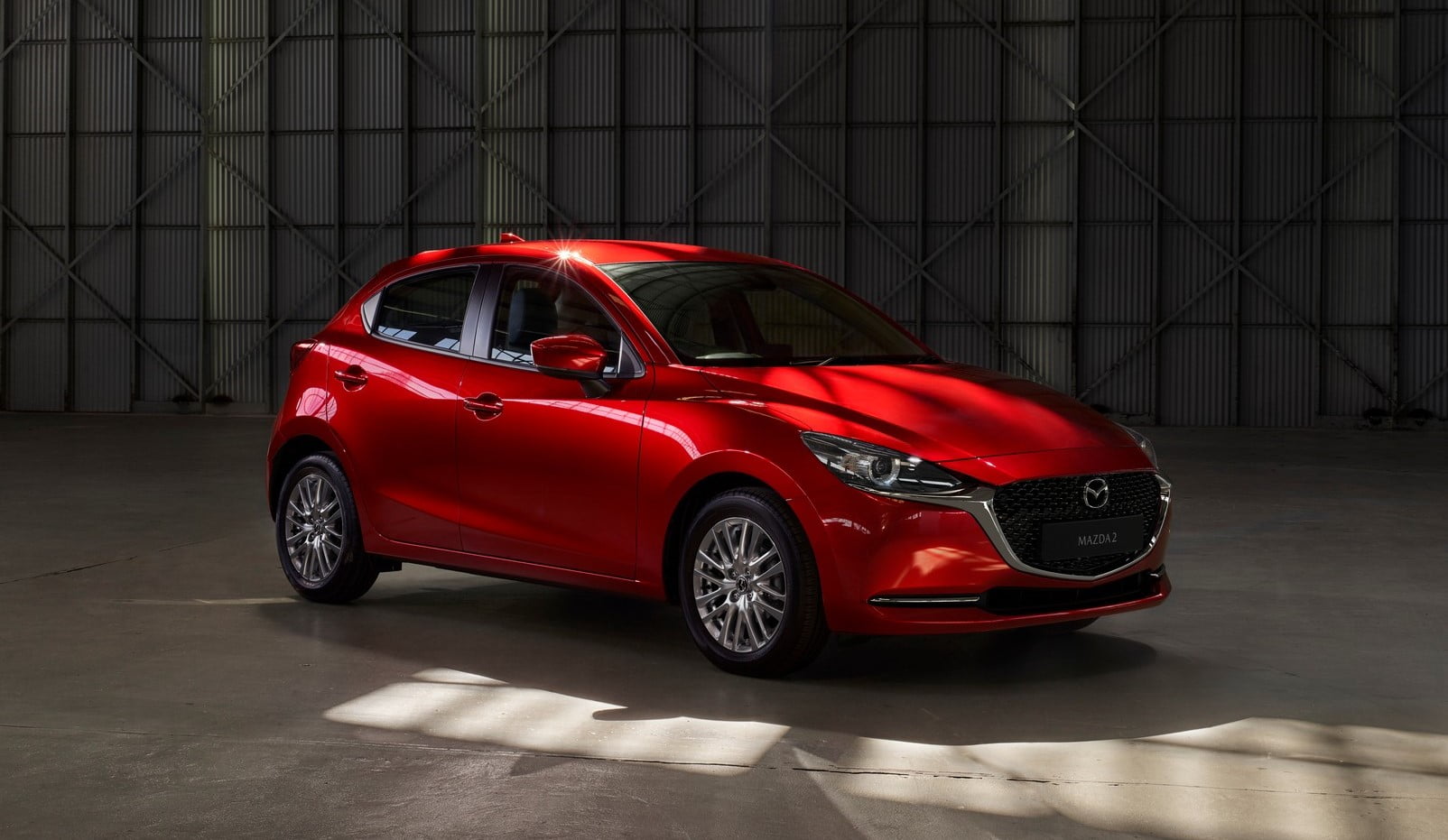 Mazda2 ibrida 2020