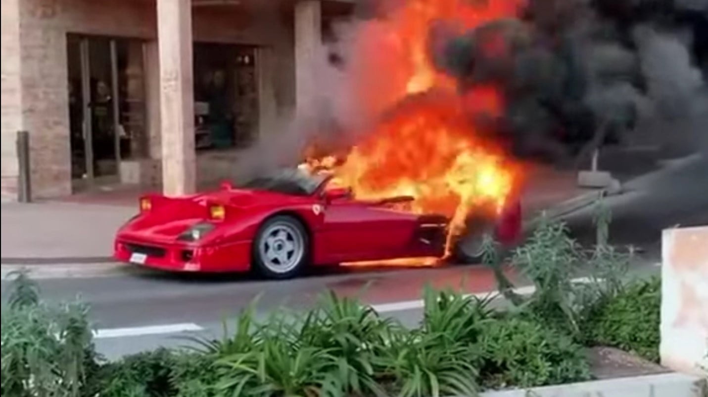 Ferrari F40 fuoco