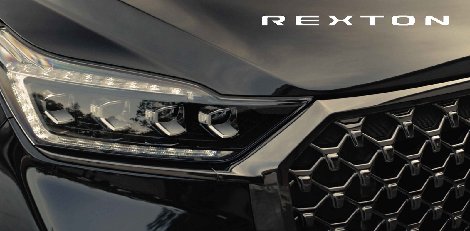 SsangYong Rexton: svelati i primi teaser del rinnovato SUV