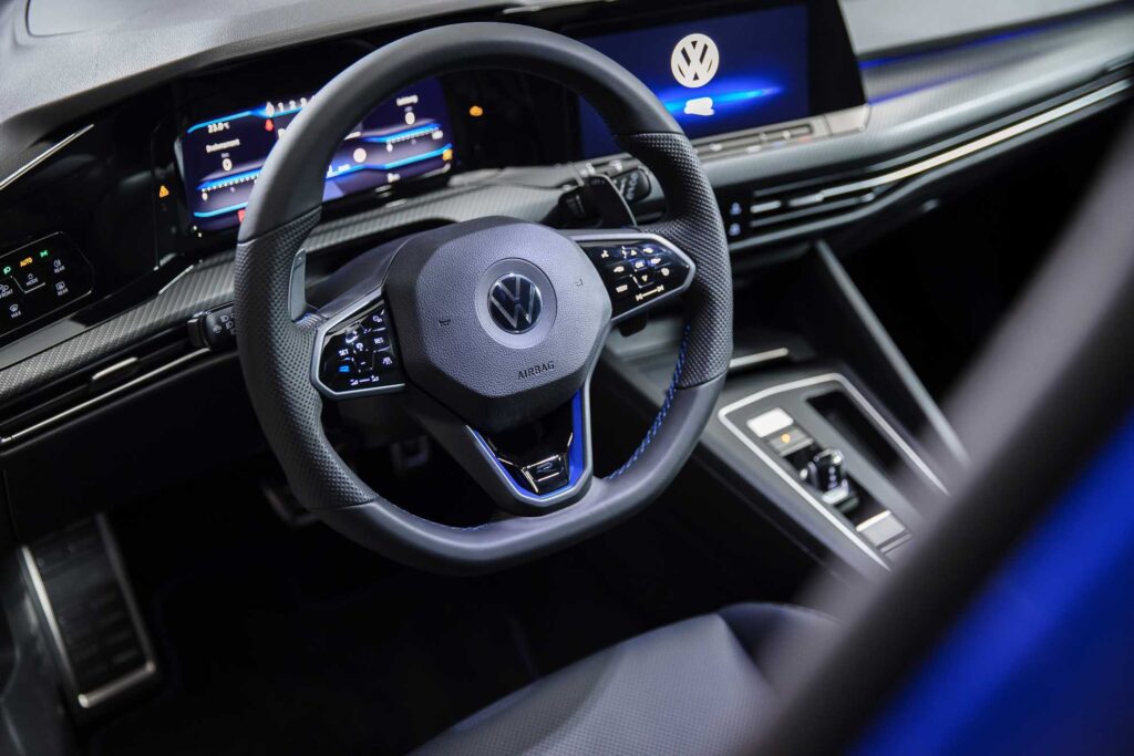 Volkswagen Golf R interni