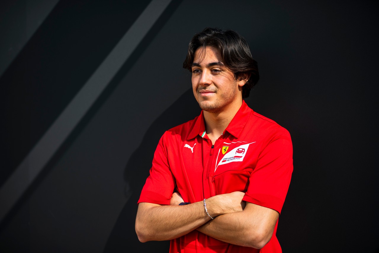Giuliano Alesi perde il posto alla Ferrari Driver Academy: il nome d’arte non è bastato