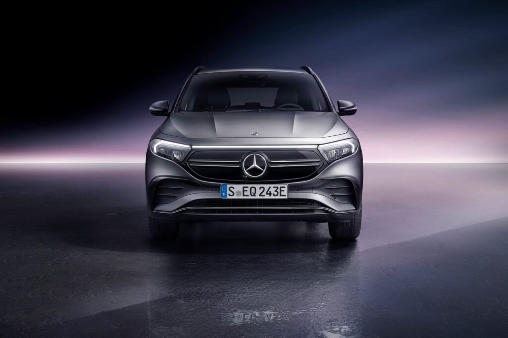 Mercedes EQA 2021