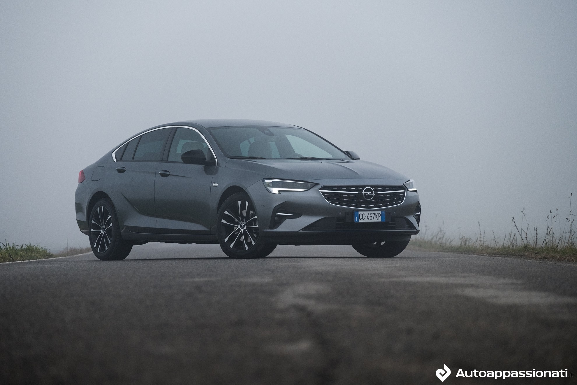 Opel Insignia Grand Sport 2.0 CDTI | Prova su strada, interni, motore e prezzo
