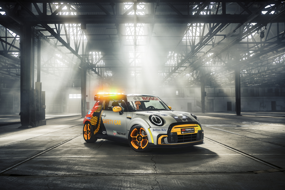 Mini Electric Pacesetter Safety Car