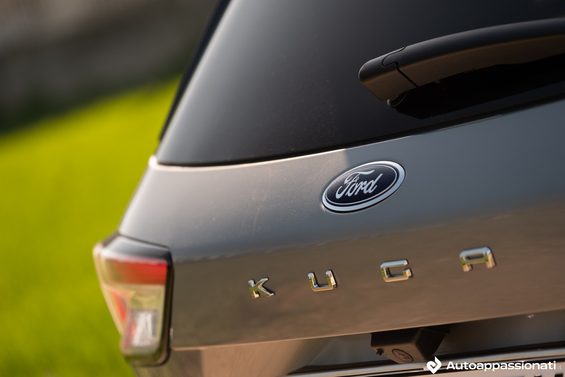 Promozioni Ford Kuga dicembre 2021: le offerte su ibrido e Diesel