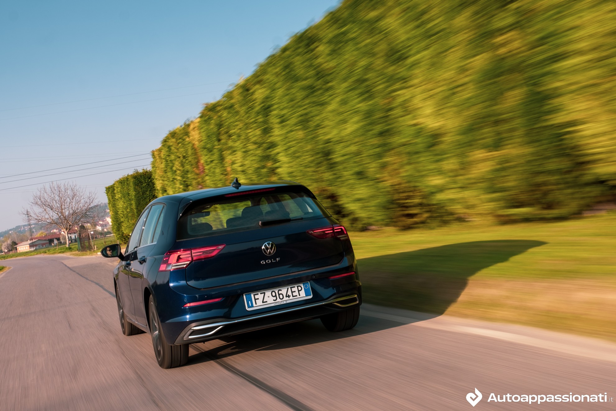 Nuova Volkswagen Golf: Il futuro elettrico della berlina è già scritto?