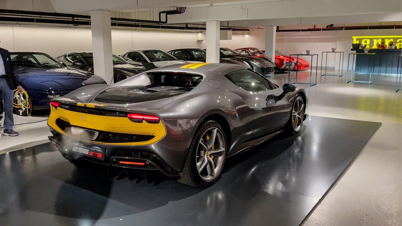 La Ferrari 296 GTB è arrivata in showroom: ecco come suona [VIDEO]