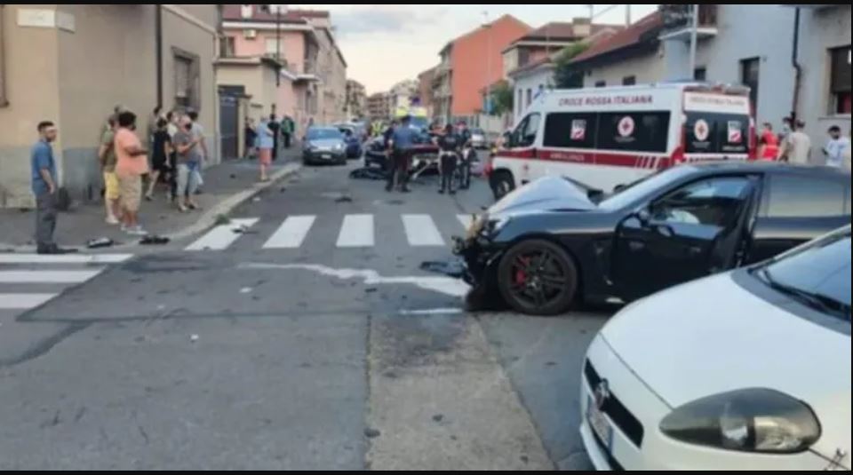 incidente porsche carabinieri