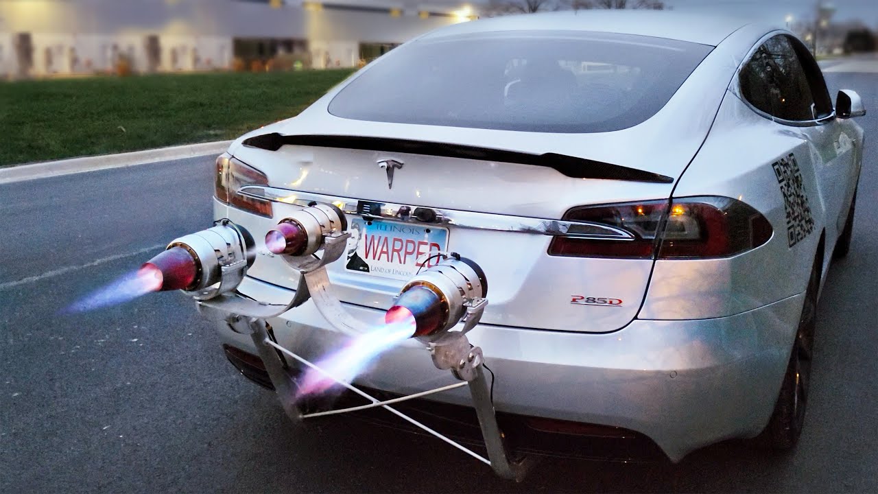 Motori turbojet per questa Tesla Model S: folle ma spettacolare esperimento [VIDEO]