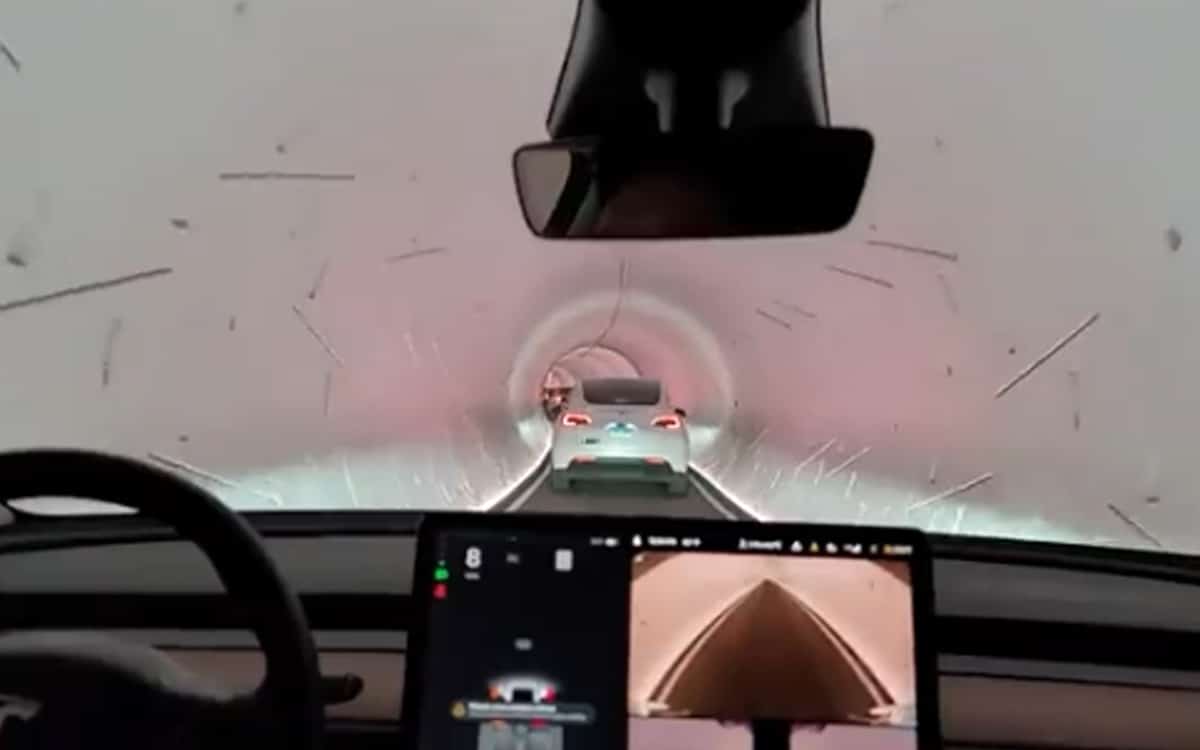 Traffico tunnel Elon Mask