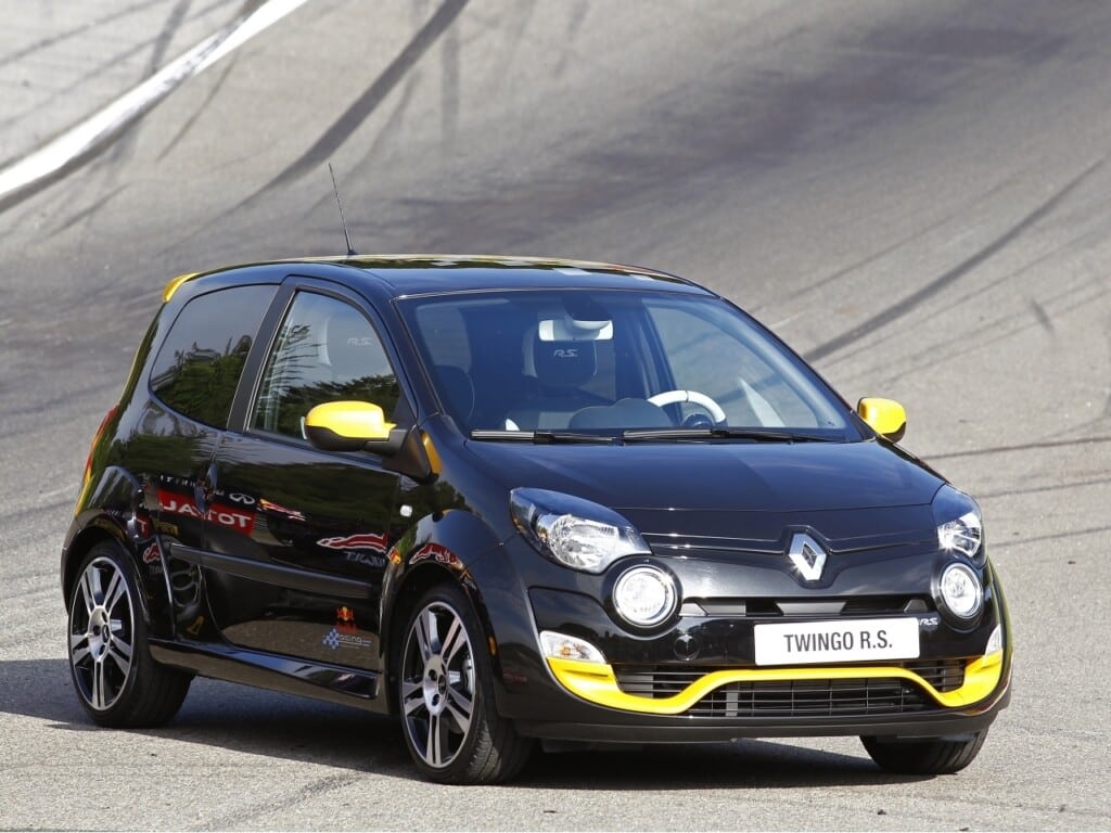 renault_twingo_r.s._red_bull_racing_rb7_3