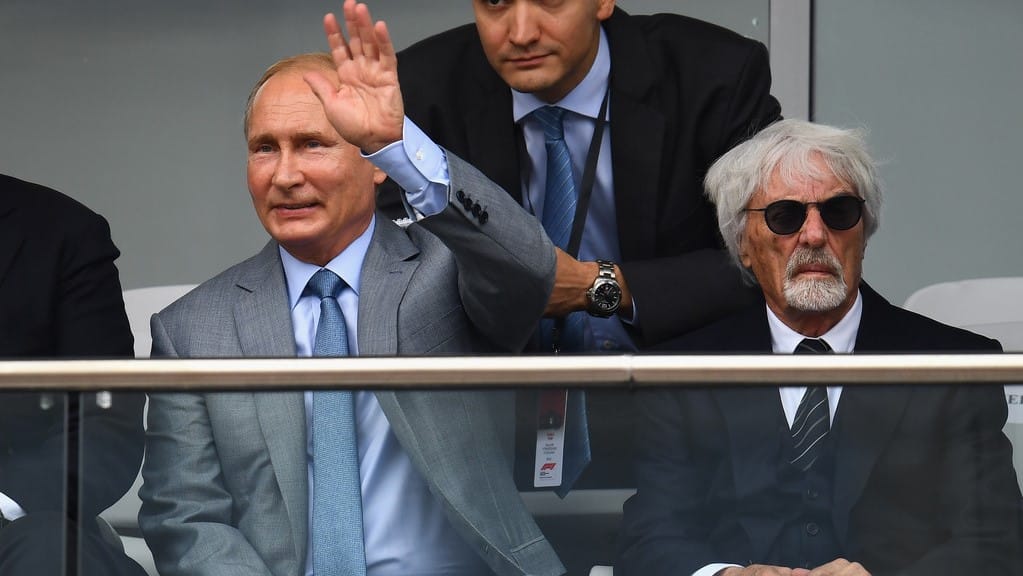 Bernie Ecclestone: “Putin è una brava persona”. L’ex patron della F1 si schiera