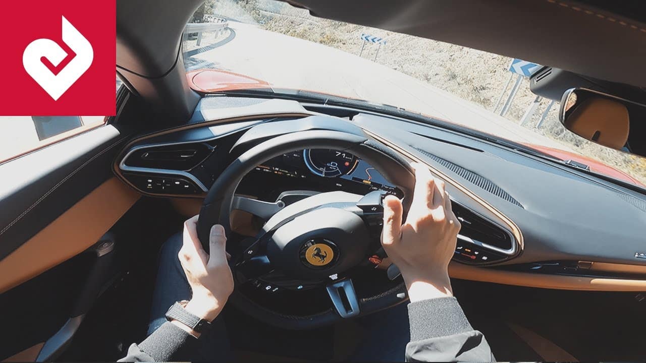 POV Ferrari 296 GTB: vi portiamo a bordo della V6 ibrida plug-in [VIDEO]
