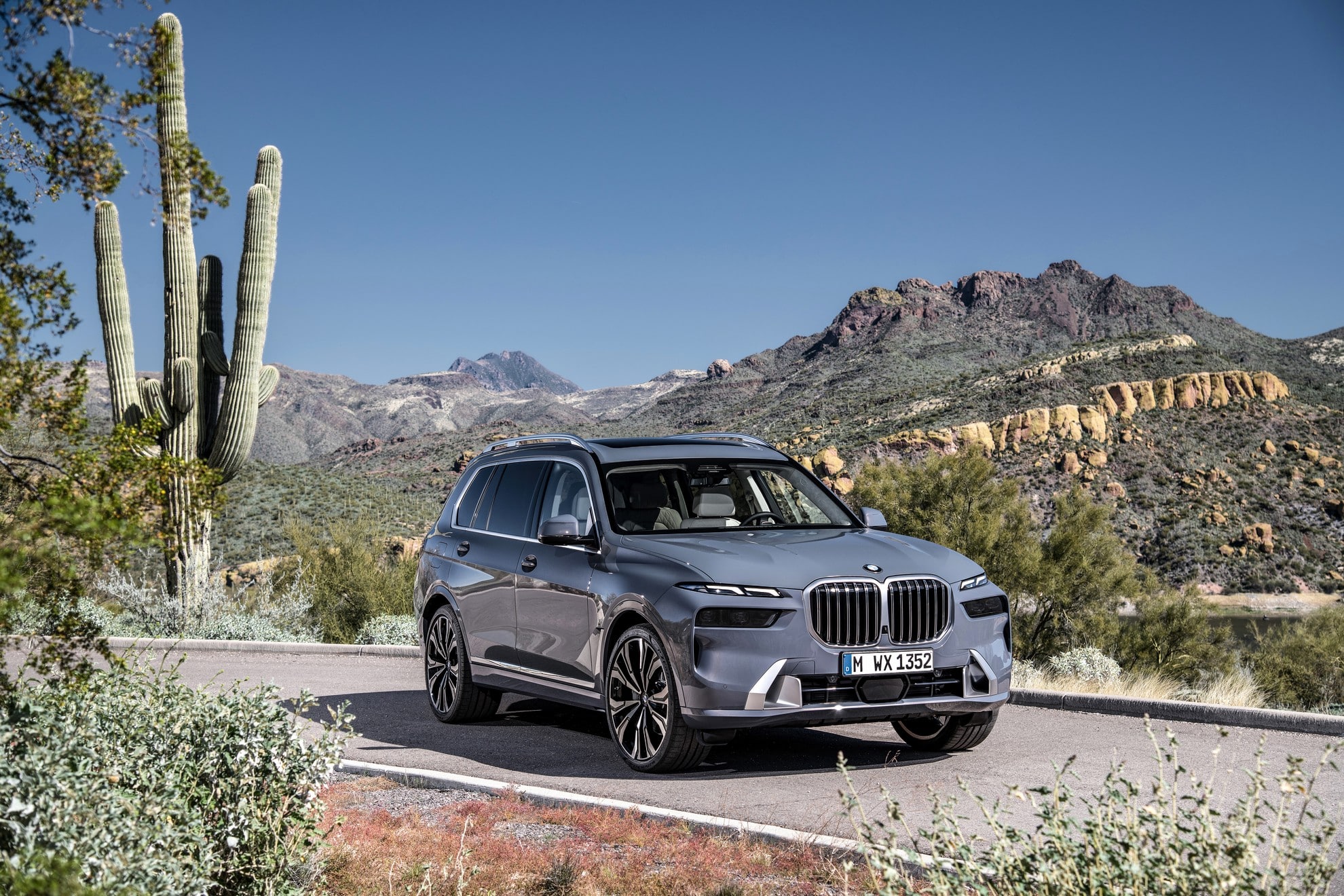 BMW X7 2022: come cambia il maxi SUV della Casa di Monaco di Baviera