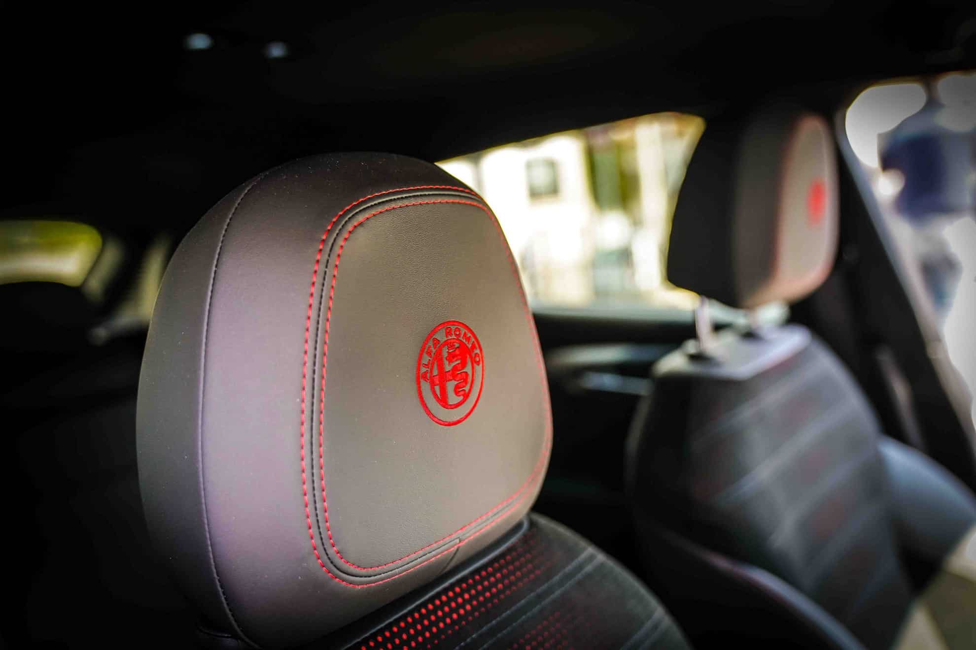 Alcantara veste Alfa Romeo Tonale: gli interni del nuovo SUV italiano tra eleganza e sportività