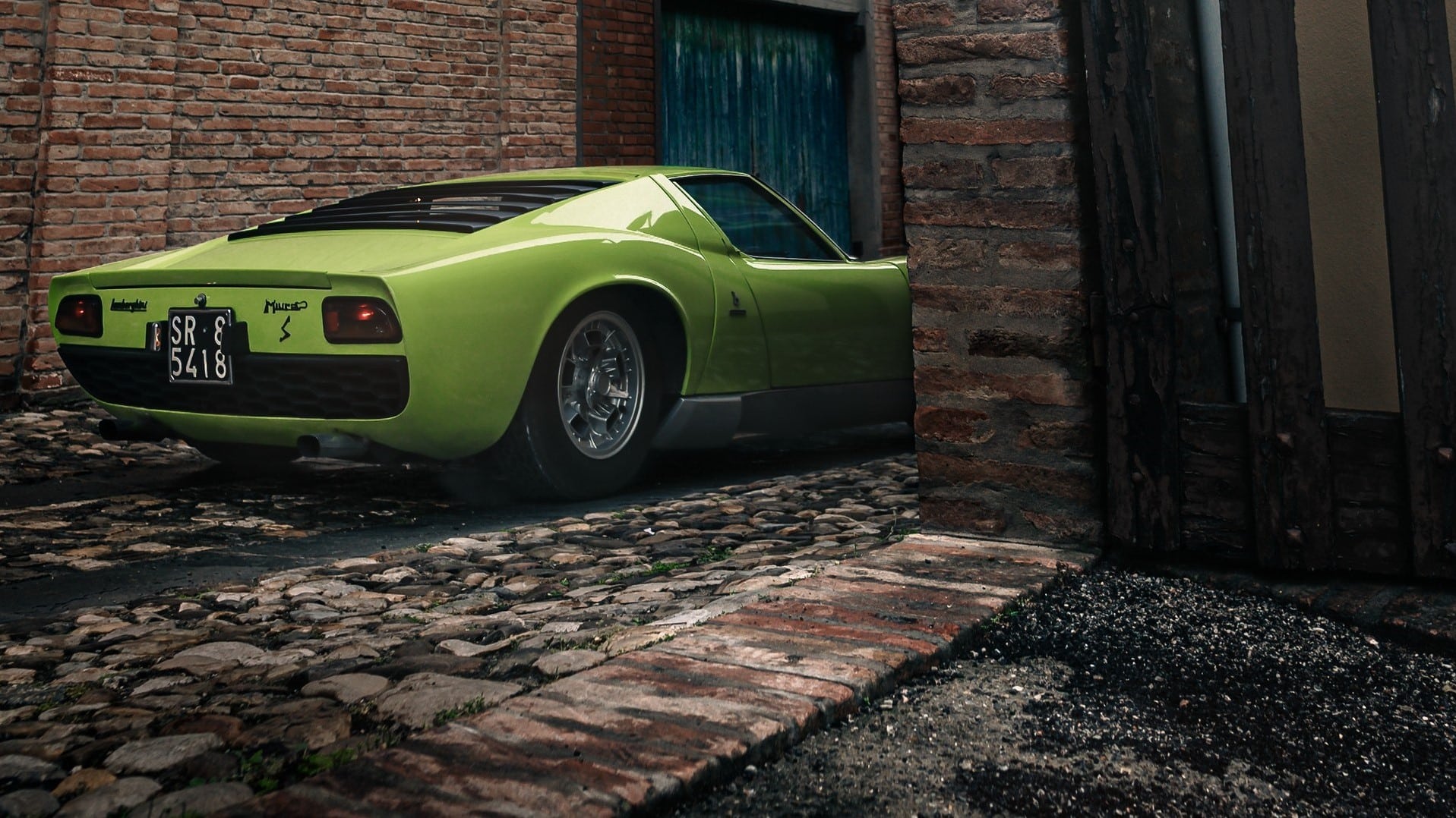 Lamborghini Miura, la storia del primo V12 trasversale su una vettura di serie