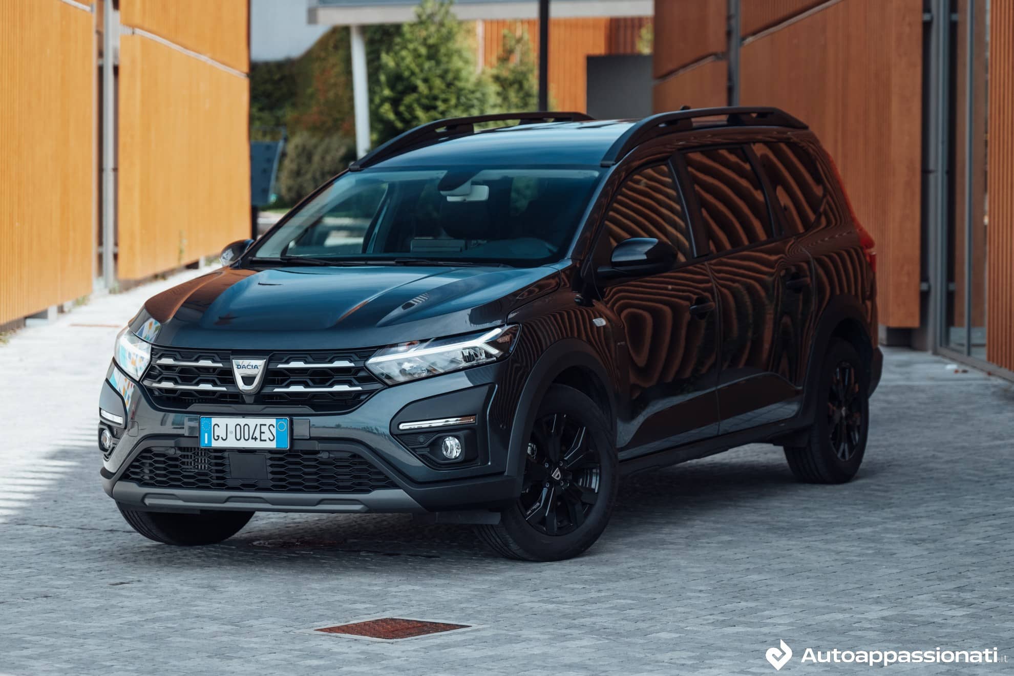 Dacia Jogger GPL 2022: prezzo, consumi, prestazioni, prova su strada