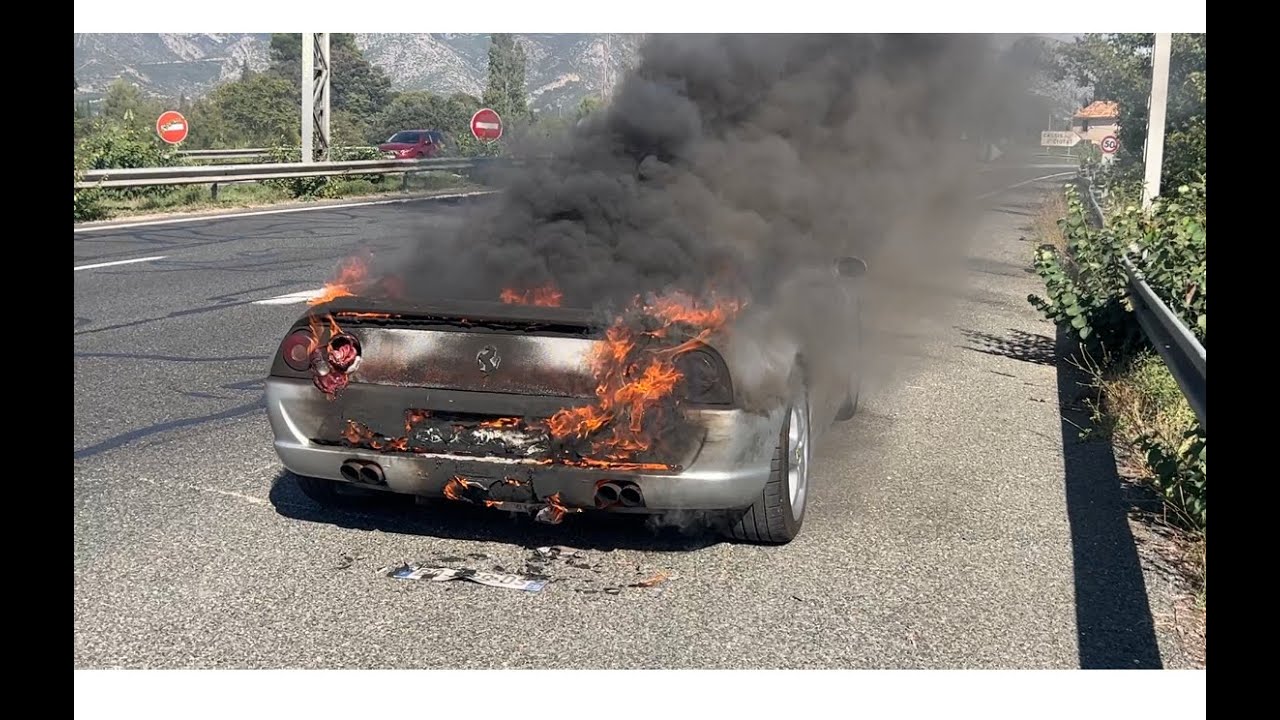 Ferrari F355 in fiamme: in Francia un test drive finisce male [VIDEO]