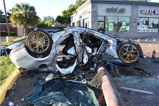 Florida: il furto di una Maserati finisce male per tre ragazzi