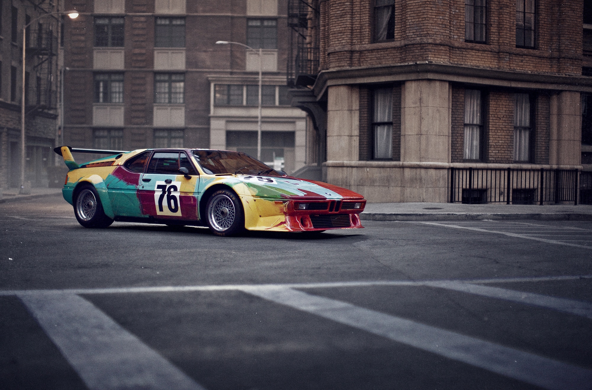 P90143564_highRes_bmw-art-car-by-andy-