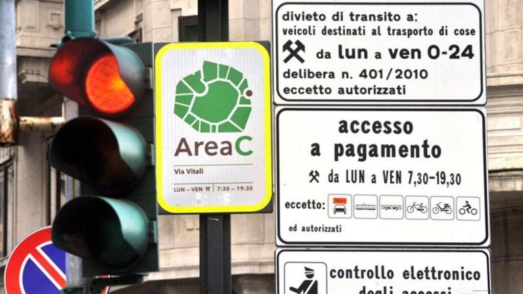 Area C Milano, da oggi costa 7,5 euro entrare in centro