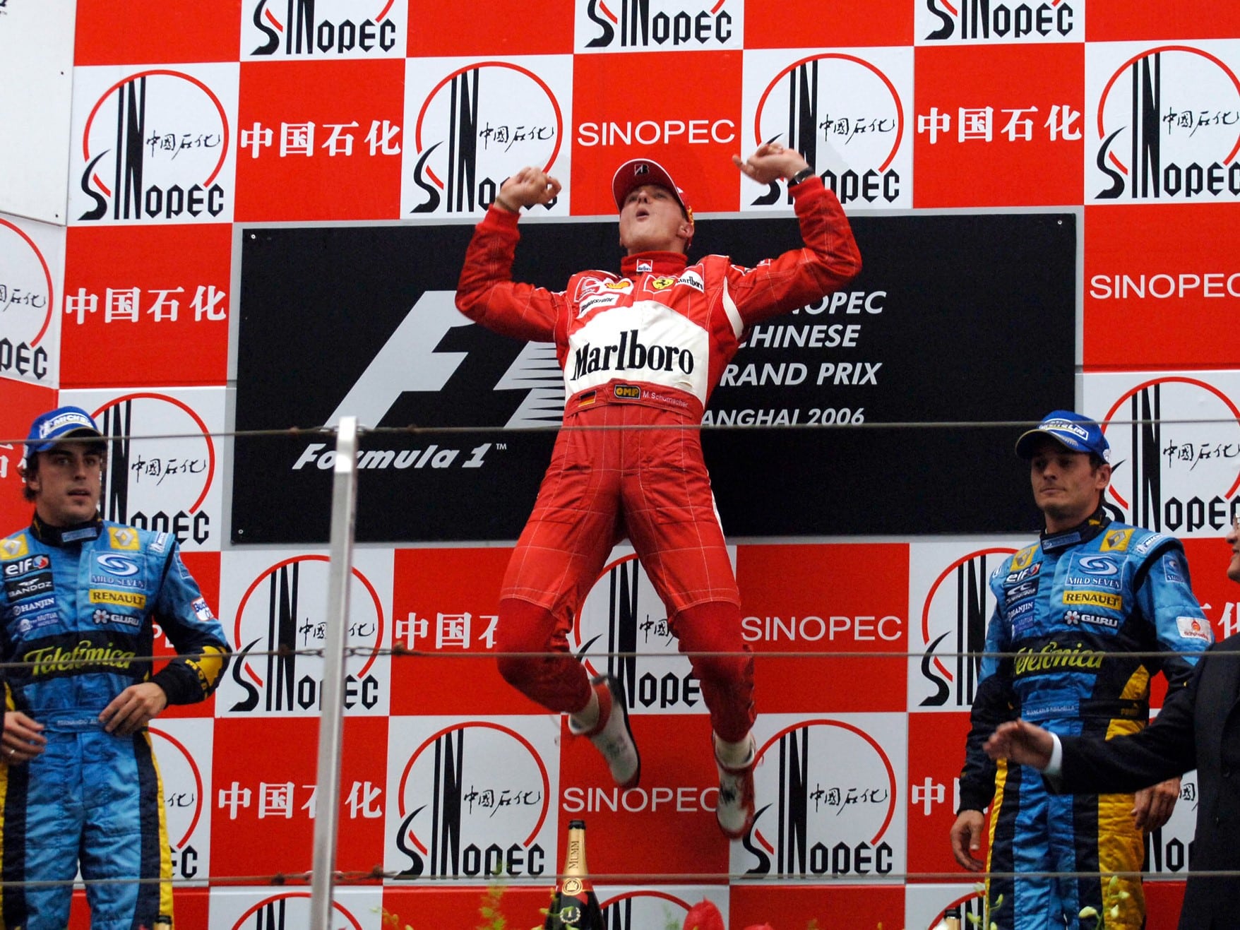 Michael Schumacher esultanza Shanghai 2006 1