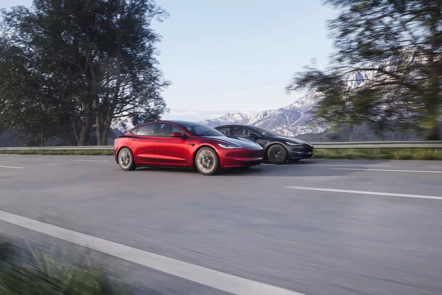 Tesla Model 3 2024: dimensioni, interni, motori, prezzi, usata
