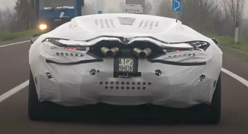 Lamborghini erede Aventador in strada